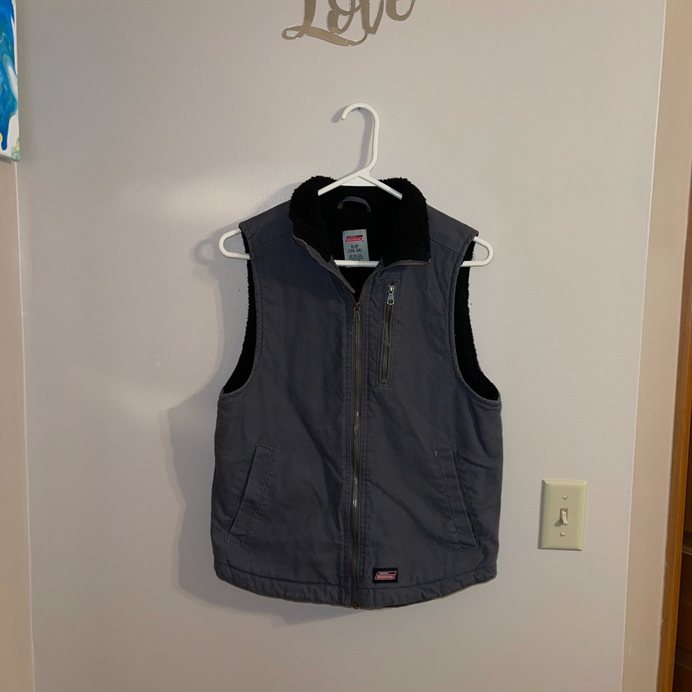 vest